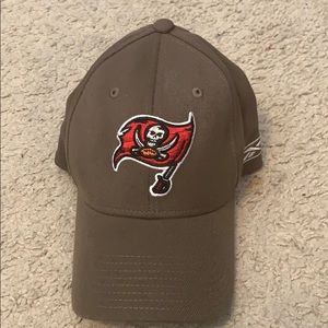 Tampa Bay Buccaneers Pewter Fitted Hat